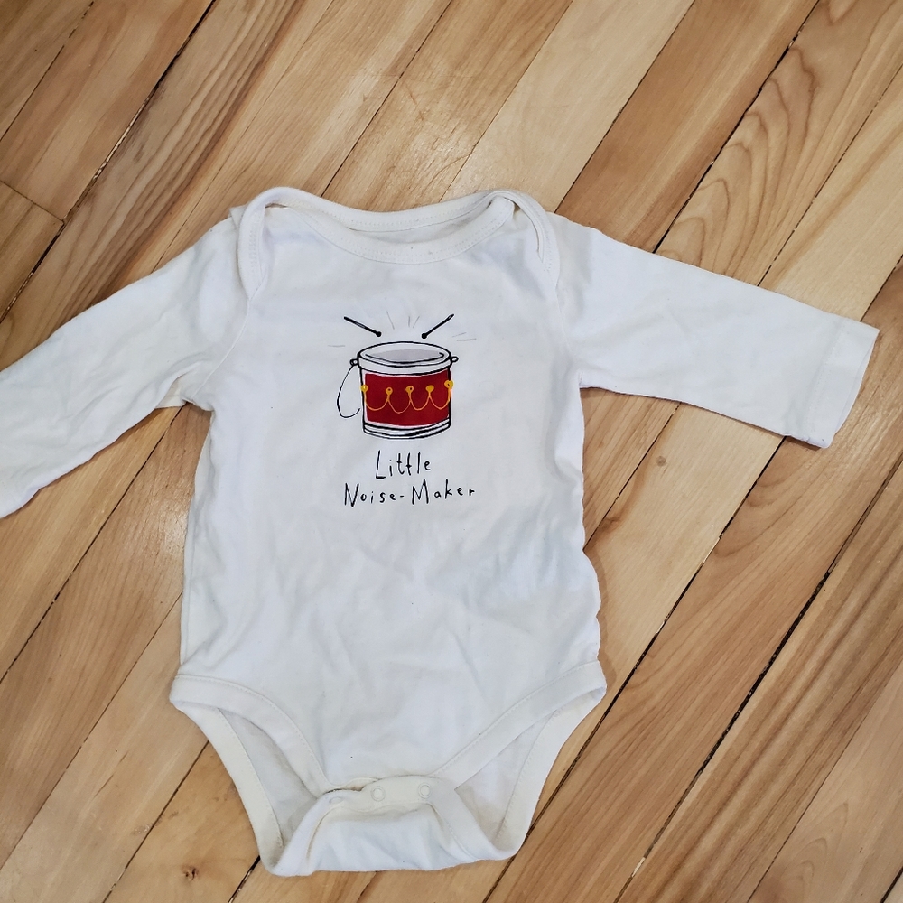 SOLD*****Lot of 3-6 month Gap bodysuits - Picture 4 of 6